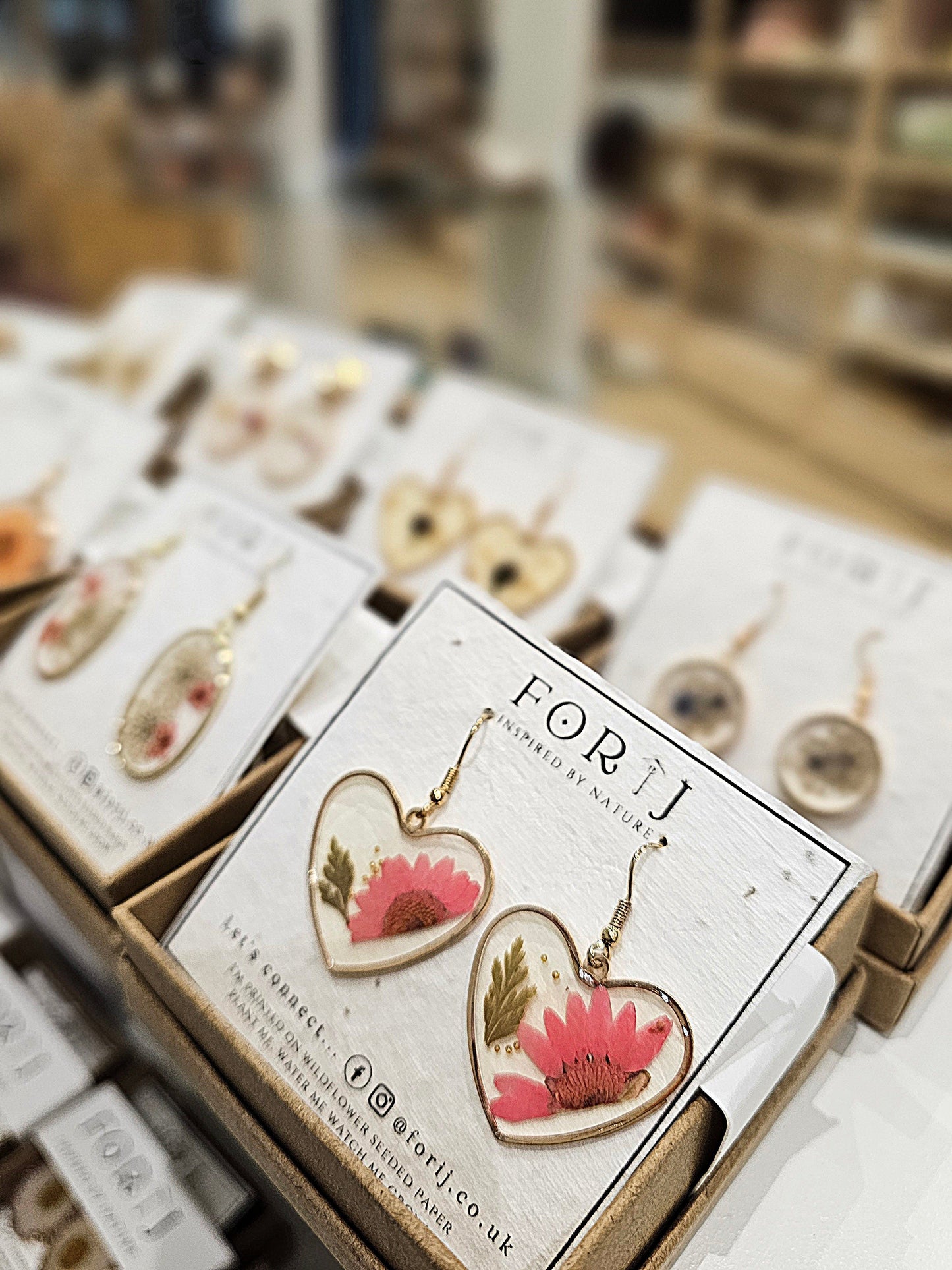 Forij dried flower resin jewellery FOR001
