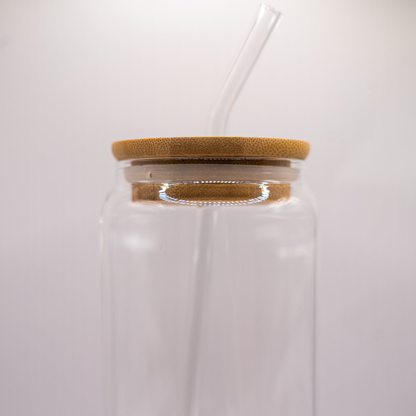 Glass Tumbler With Straw and Wood Lid - 550ml