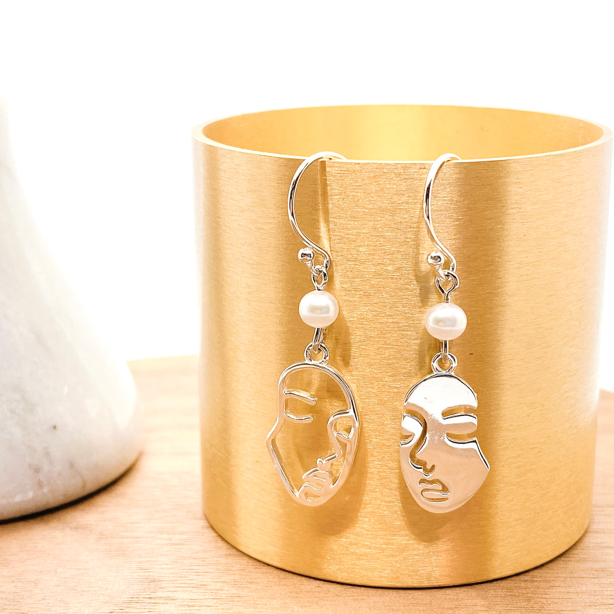 Lady Face Silver 925 & Fresh Water Pearl Earrings