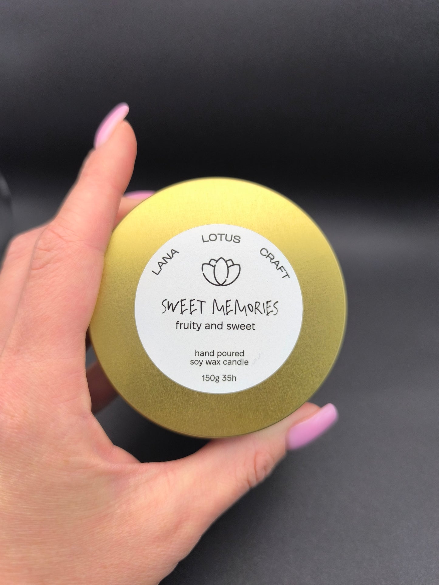 Handmade Scented Soy Wax Candle "Sweet memories"