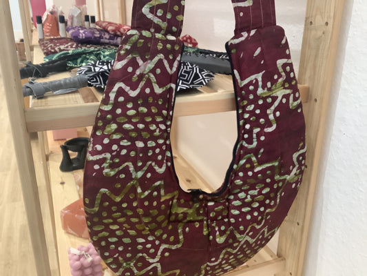 Sannoh Batik Soro Gbema Batik Quilted Crossbody Bag