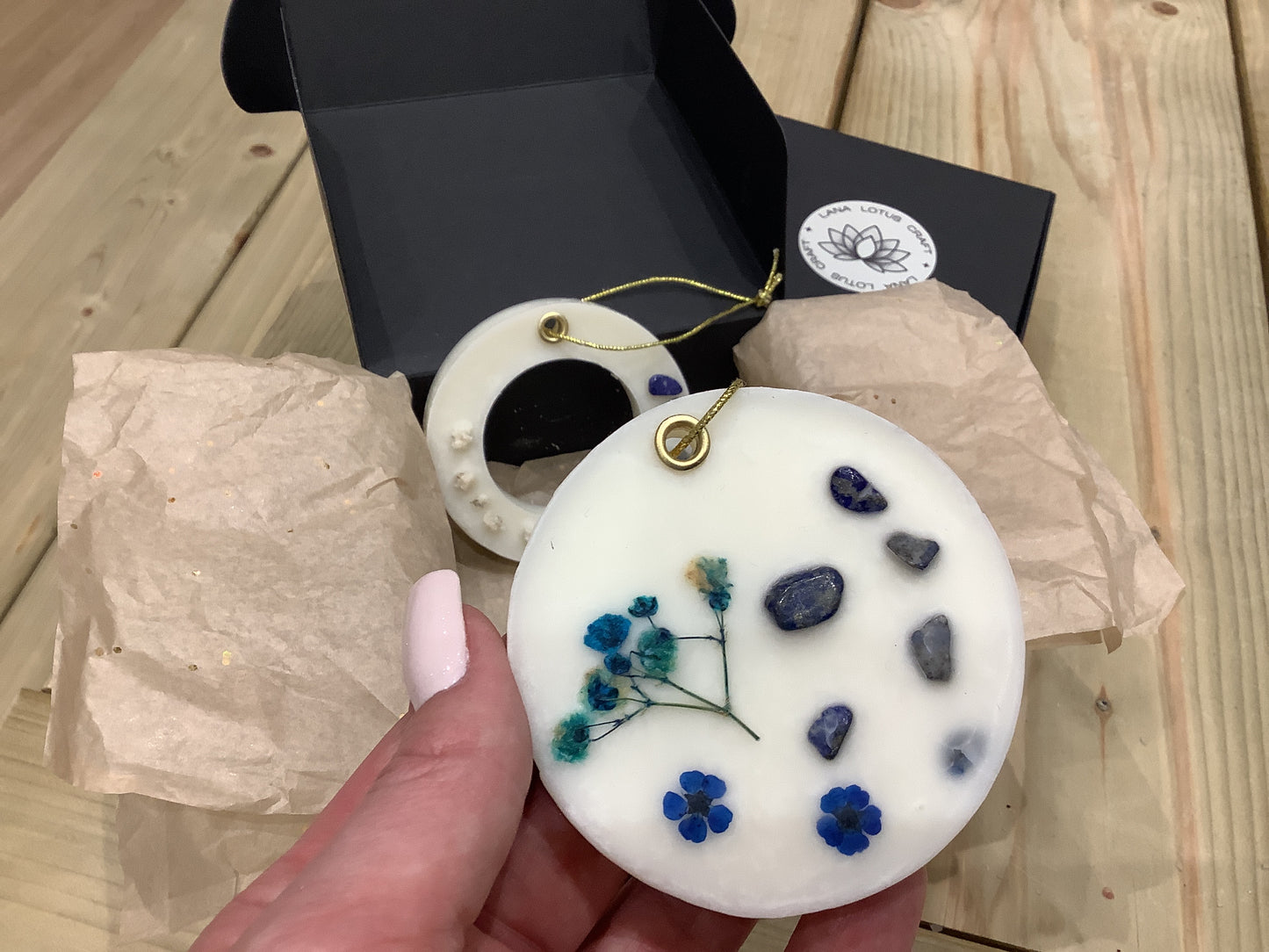 Lana Lotus Craft - Set of 2 Scented Wax Sachets “Paradise”LLC016