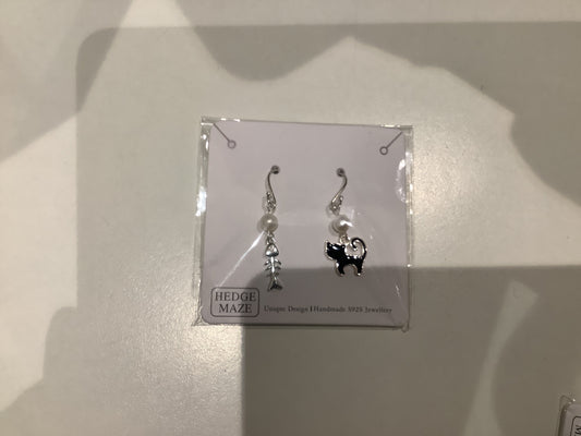 Cutie Black Cat and Fish Bone Silver 925 & Fresh Water Pearl Earrings