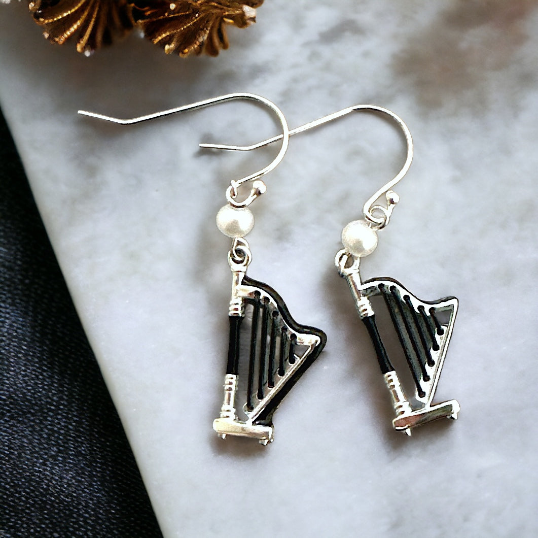 Harp Silver 925 & Fresh Water Pearl Earrings