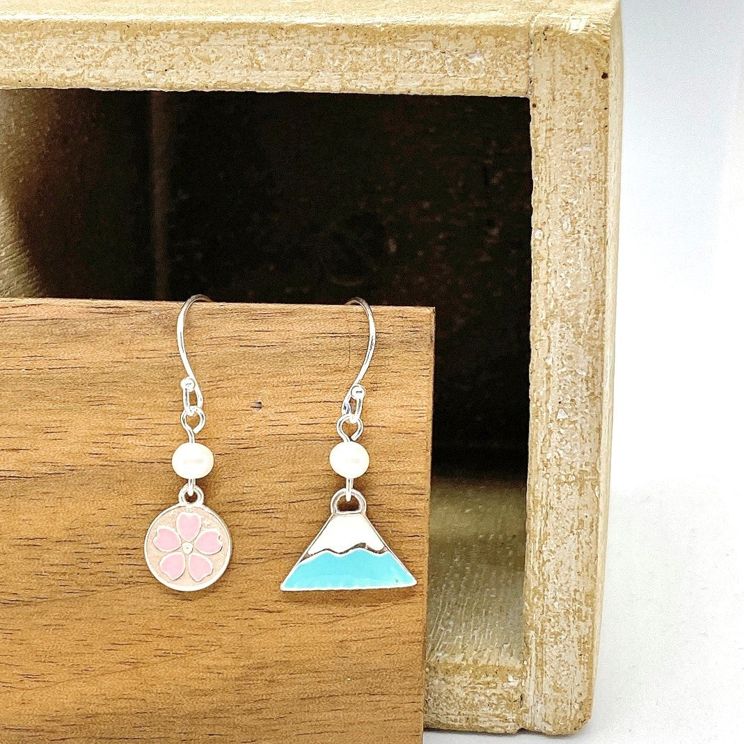 Blue Mt. Fuji with Sakura in Circle Silver 925 & Fresh Water Pearl Earrings