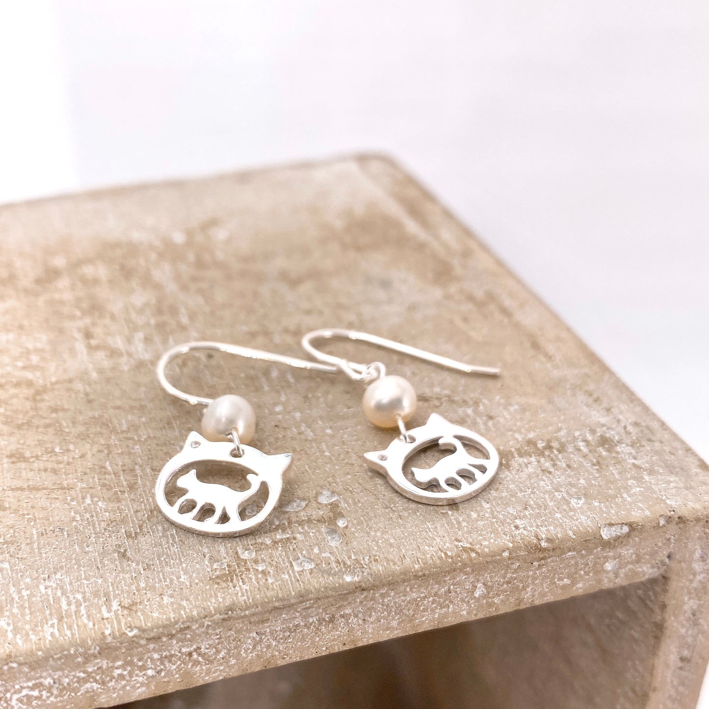 Walking Cat Fresh Water Pearl Silver Earrings