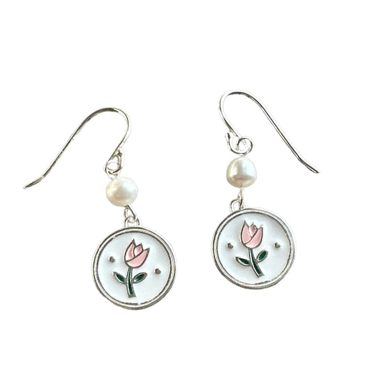 Tulip in white Fresh Water Pearl Silver Earrings