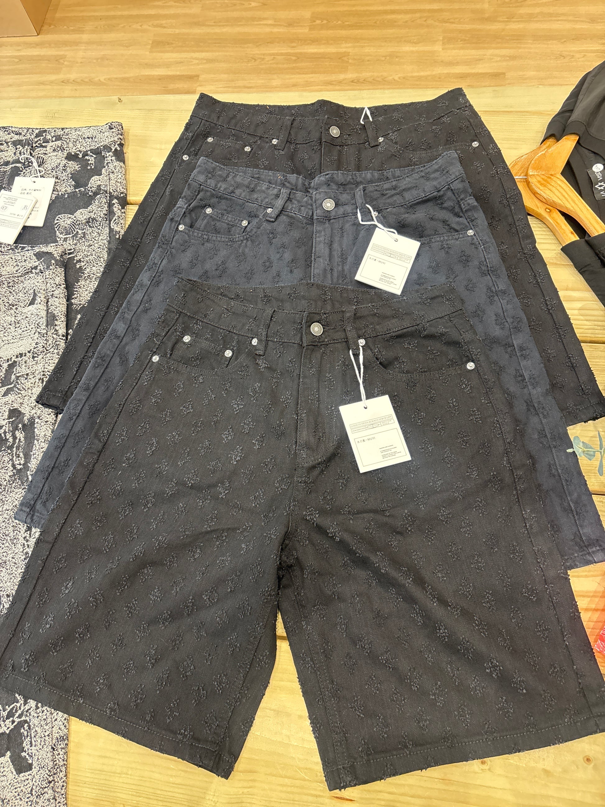 La Vision black denim shorts LV40 - sharp summer fashion