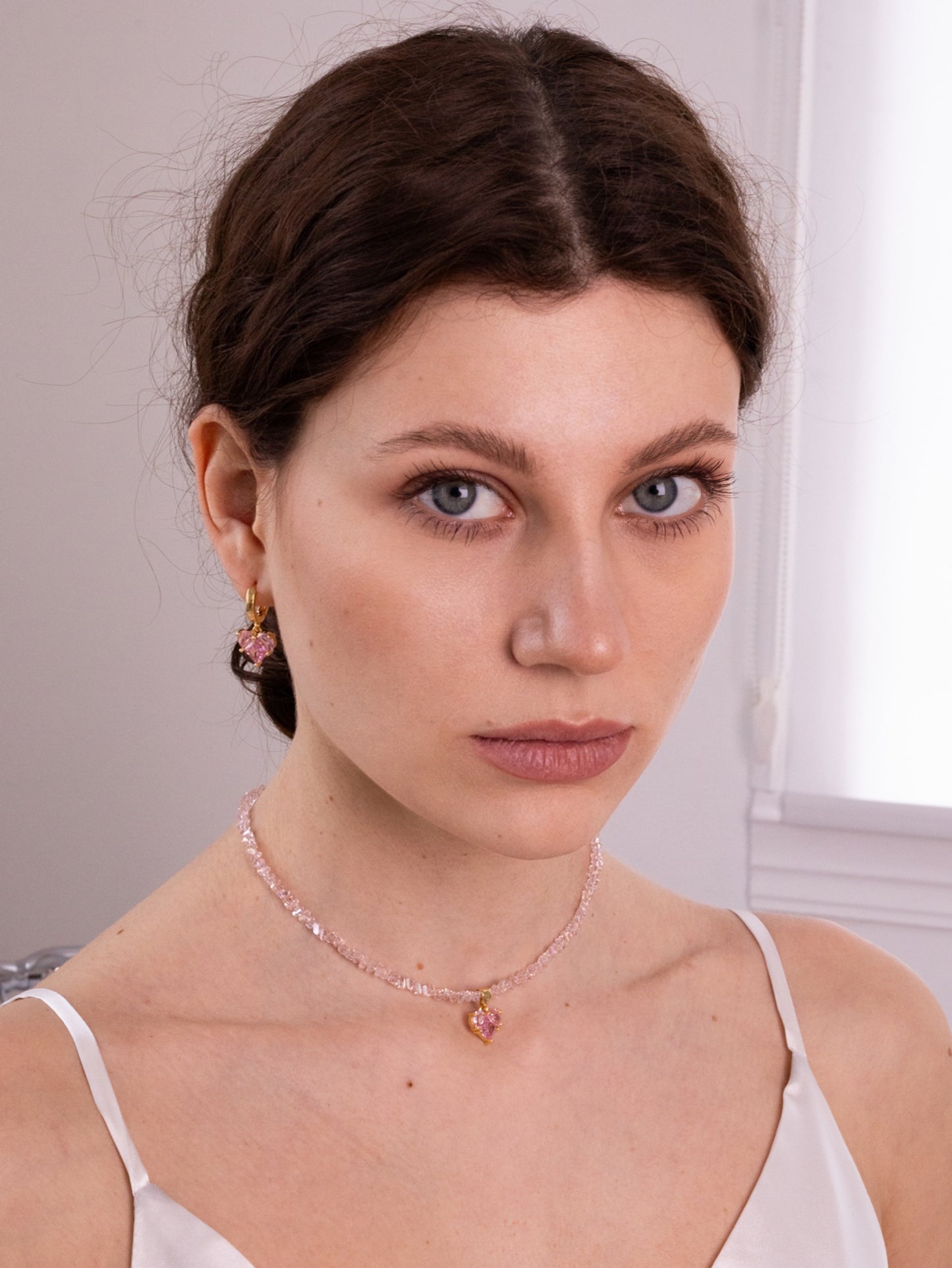 KENSY Pink Heart Pendant Necklace with Lobster Clasp, Crystal Choker, Heart Pendant Bracelet, Heart Drop Earrings Gold