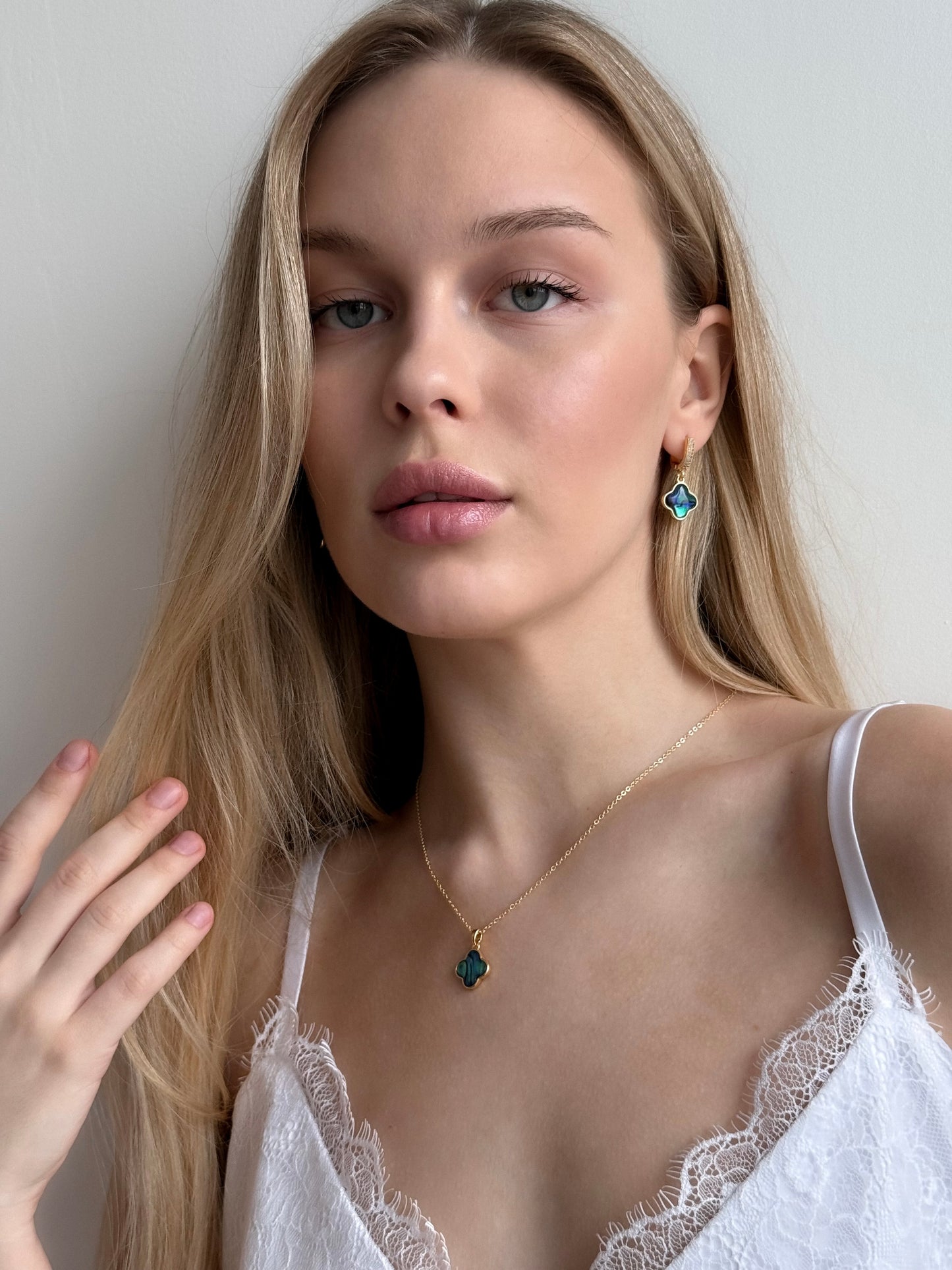 KENSY Pendant Necklace Green Clover Gold