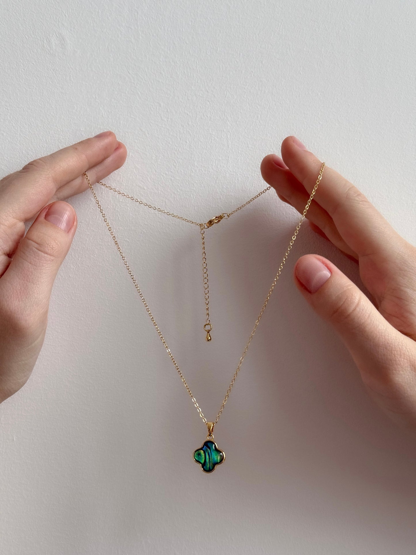 KENSY Pendant Necklace Green Clover Gold