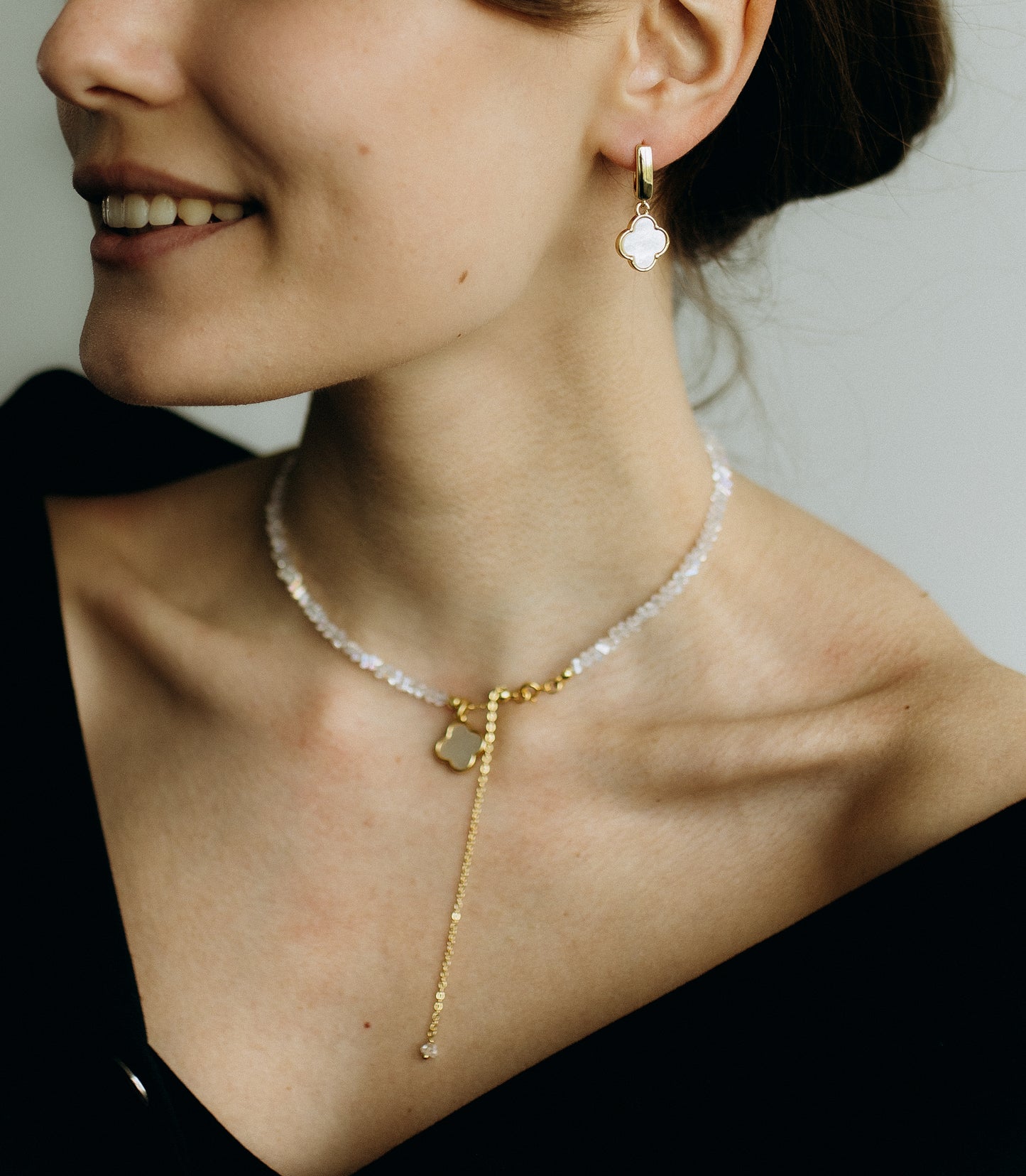 KENSY Magic Pendant Necklace with Lobster Clasp, Crystal Choker, clover Pendant Bracelet, clover Drop Earrings Gold