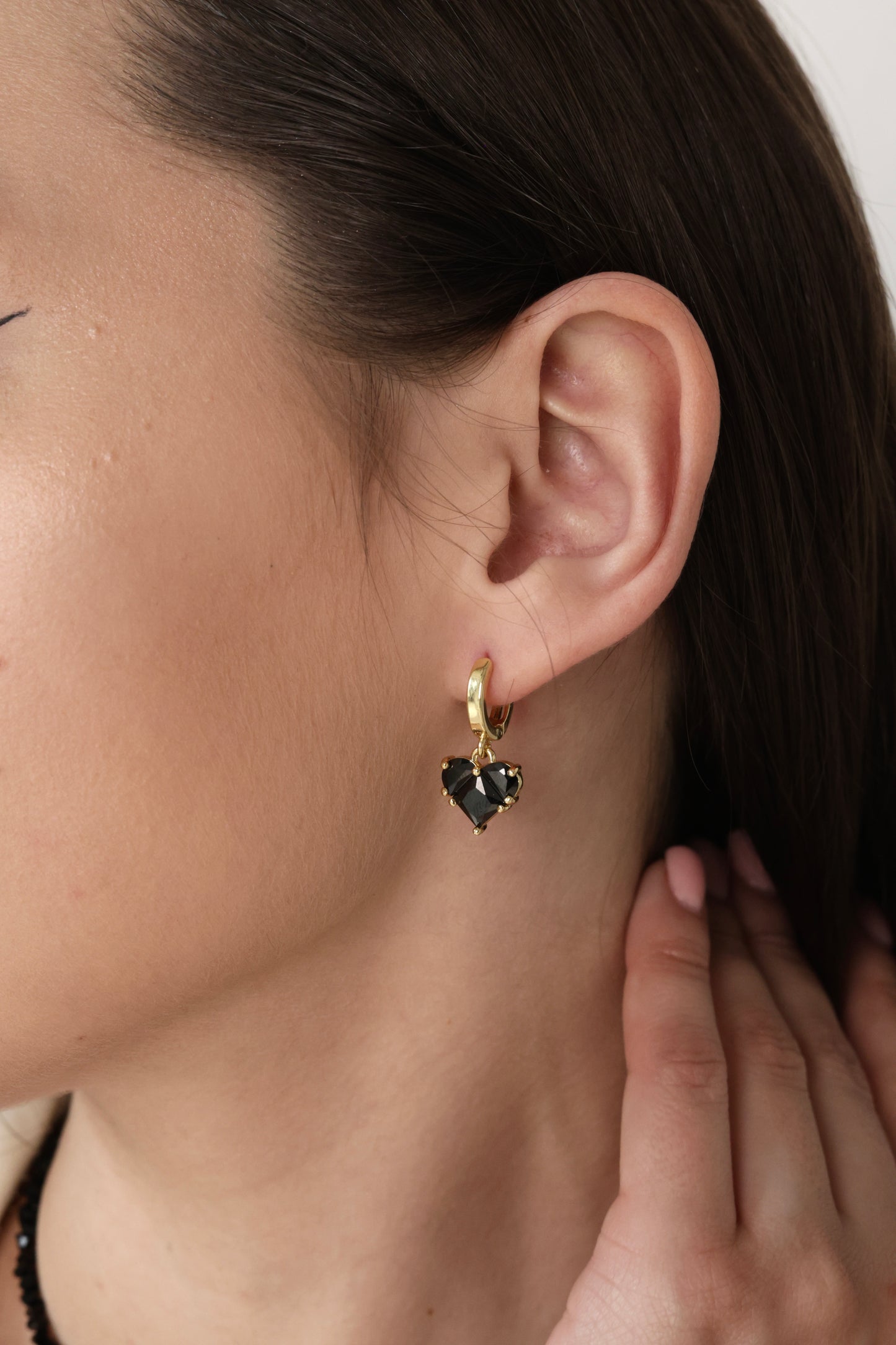 KENSY Black Helios Pendant Necklace with Lobster Clasp, Crystal Choker, Heart Pendant Bracelet, Heart Drop Earrings Gold