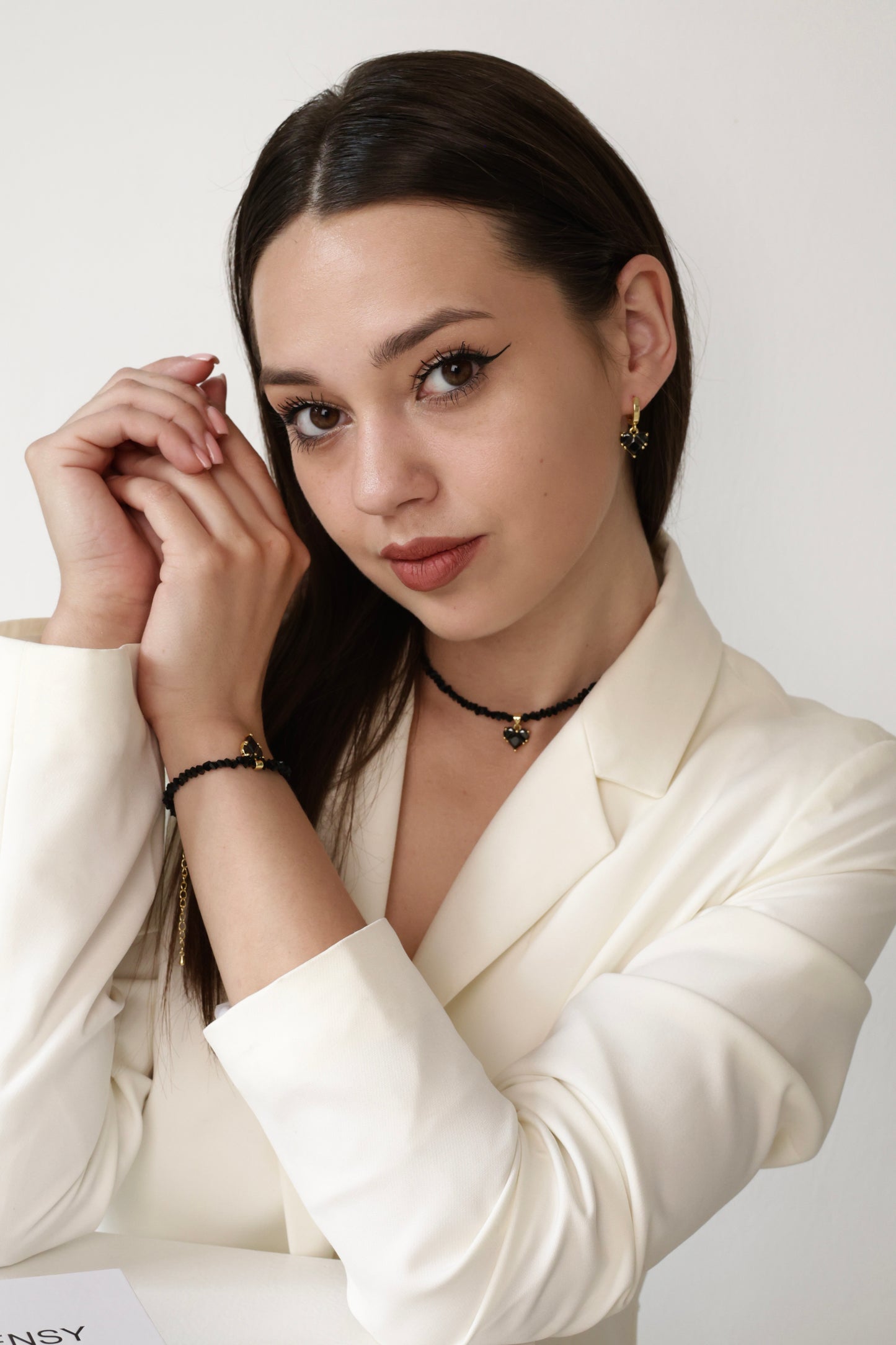 KENSY Black Heart Pendant Necklace with Lobster Clasp, Crystal Choker, Heart Pendant Bracelet, Heart Drop Earrings Gold