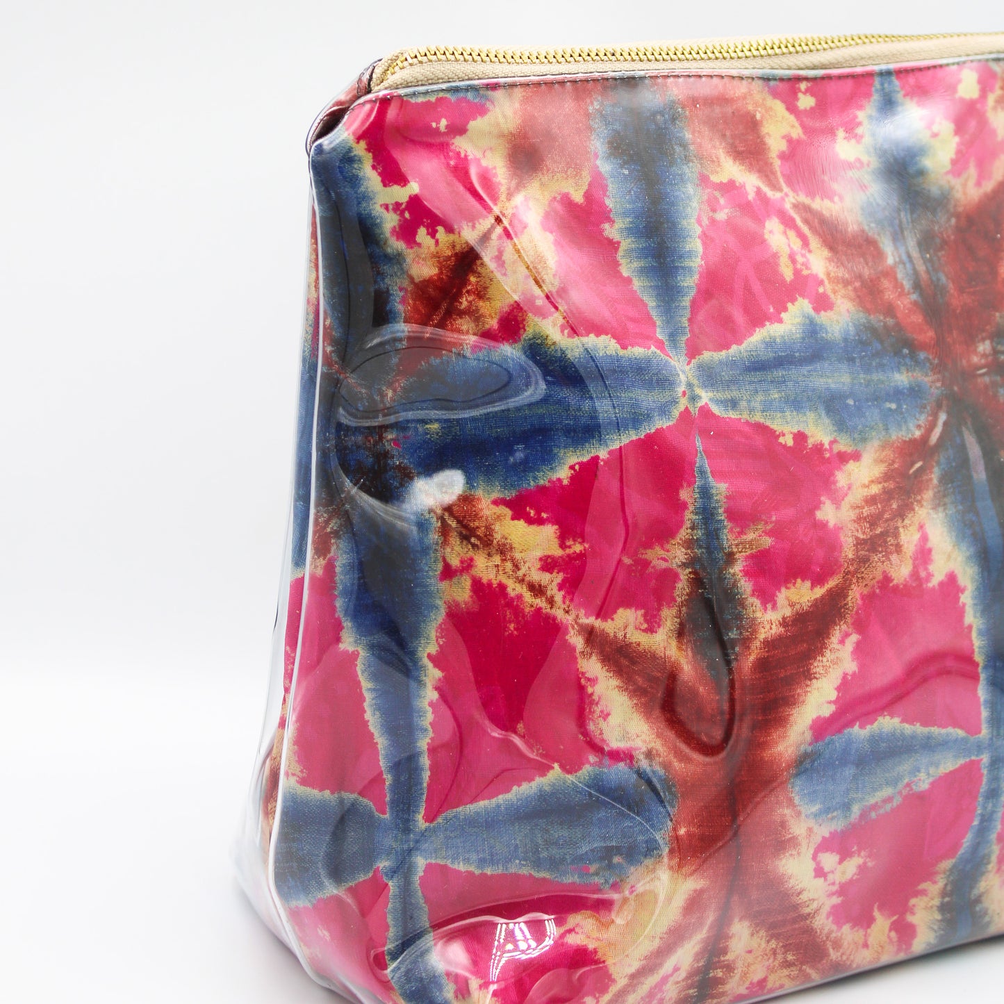 BijouCREATES - Fuchsia Form Toiletry Bag - BCTBPM