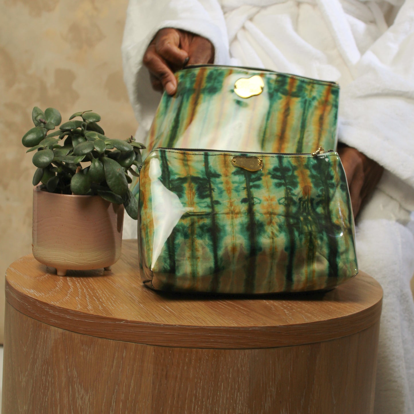 BijouCREATES - Green Tiger Toiletry Bag - BCTBGM