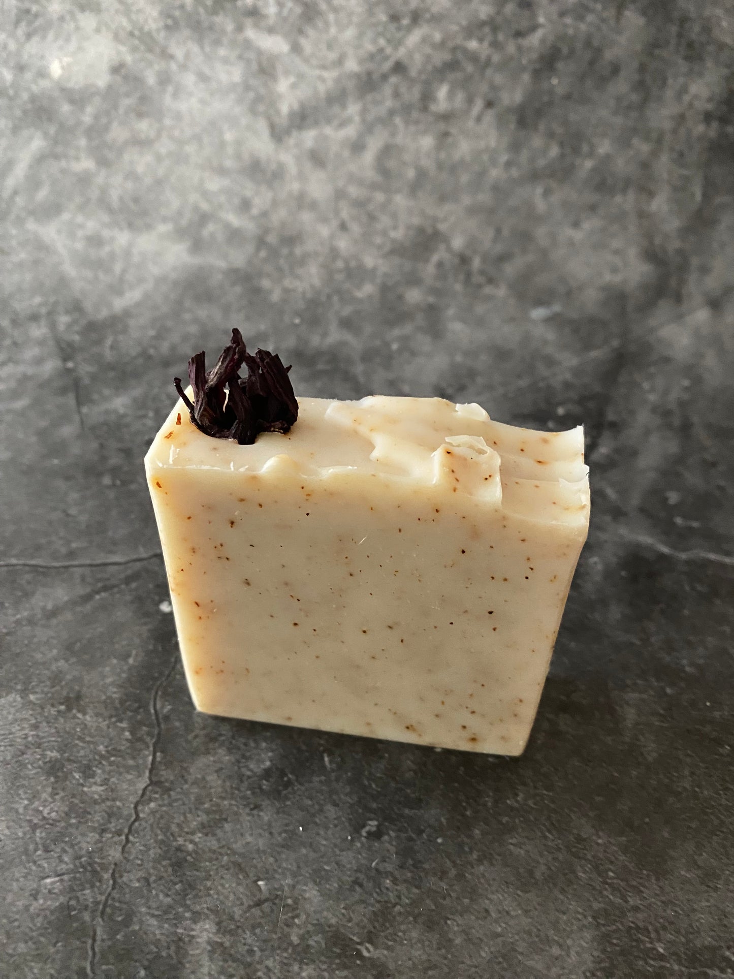Hibiscus KI060