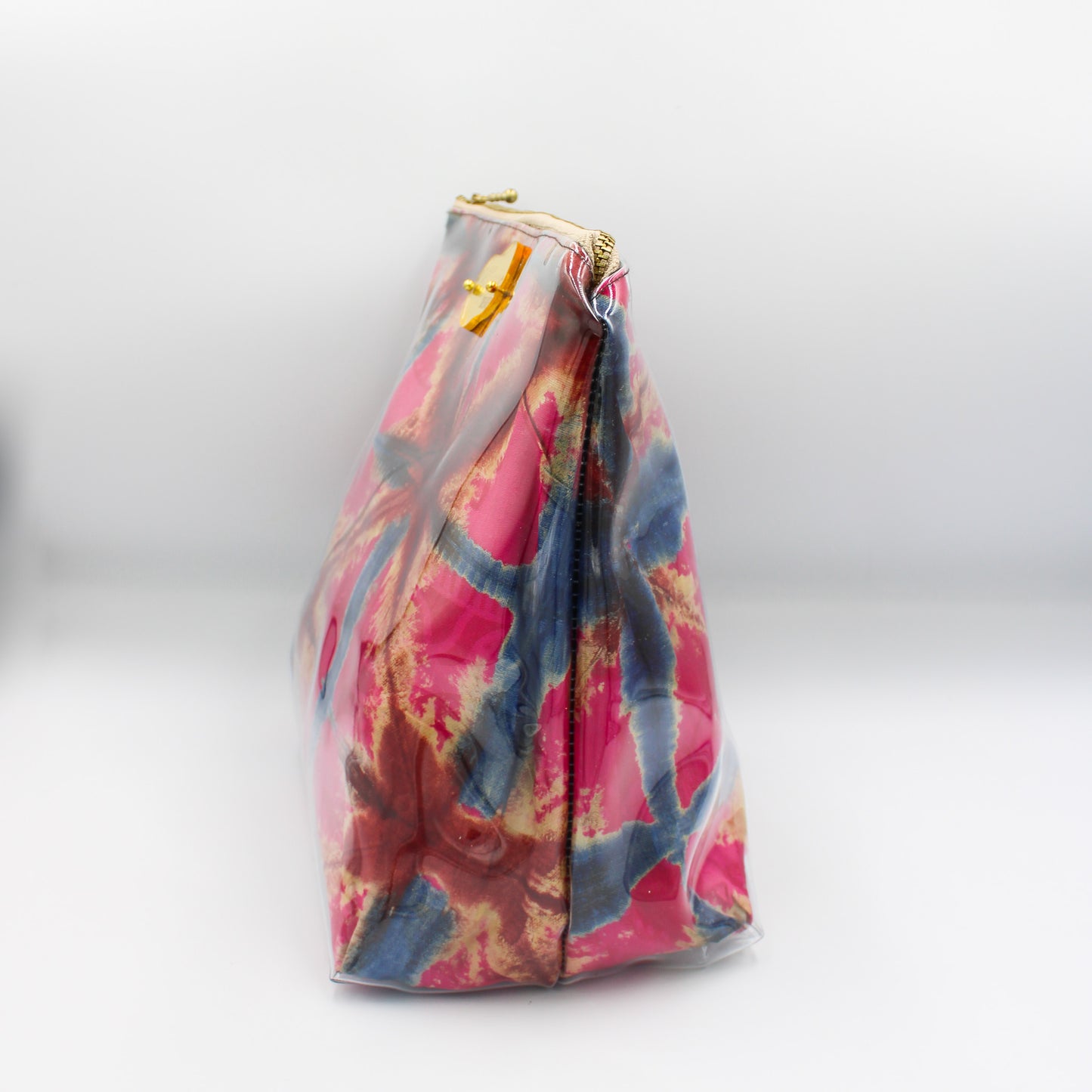 BijouCREATES - Fuchsia Form Toiletry Bag - BCTBPM