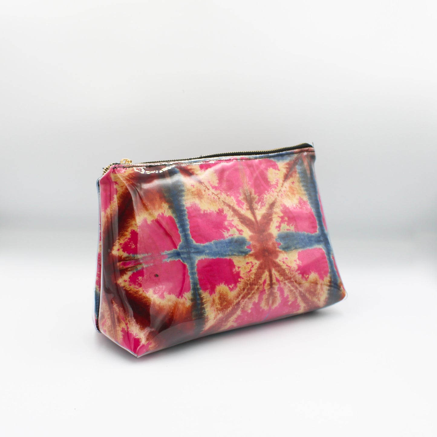 BijouCREATES - Fuchsia Form Toiletry Bag - BCTBPM