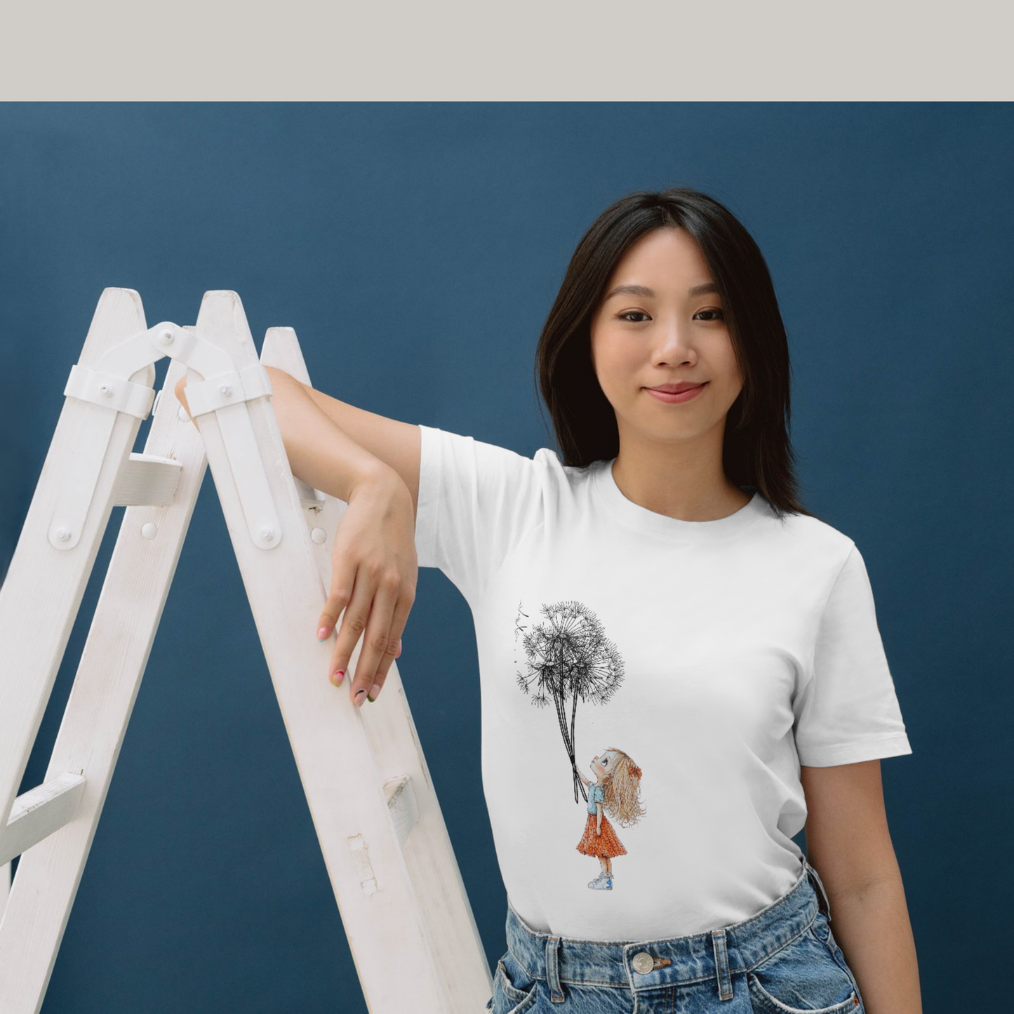 Organic cotton T " Hold on to Your Dreams"
