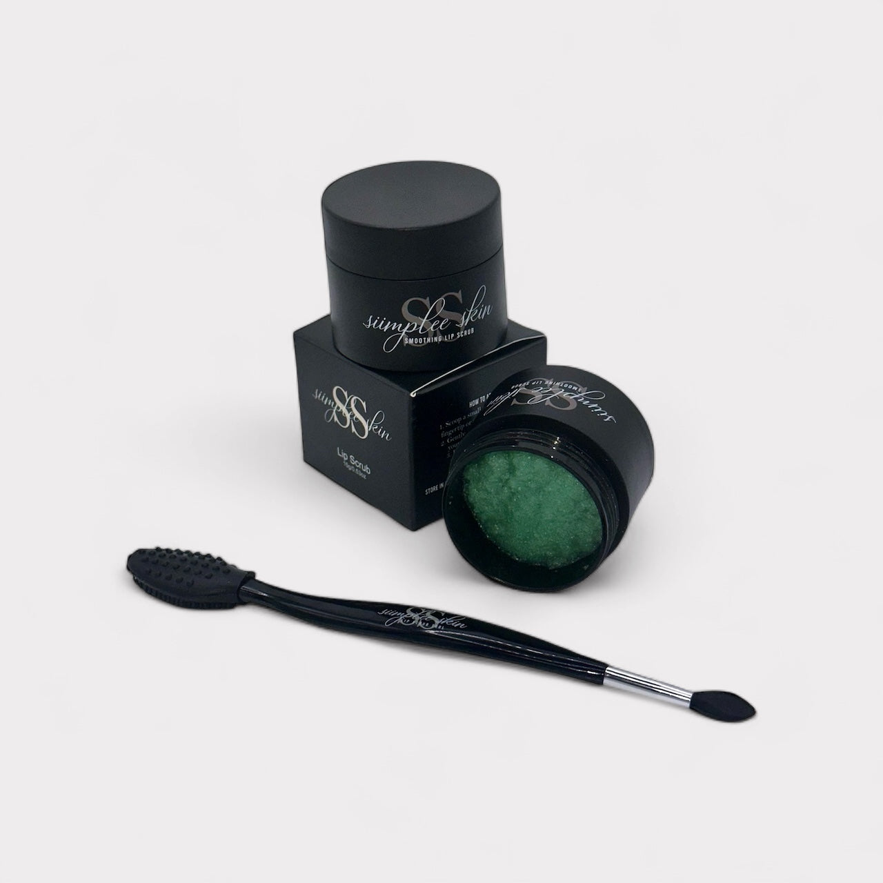 Siimplee Cosmetics Lip Scrub Ultimate Set - lip scrub and silicone brush beauty duo