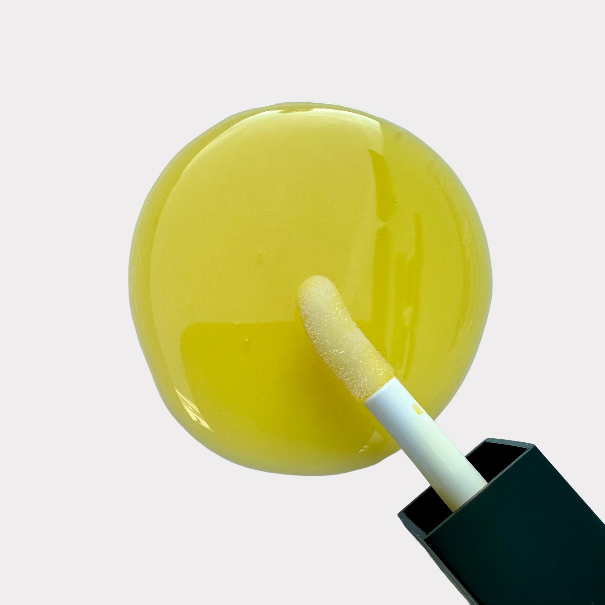 Siimplee Cosmetics Golden Glow yellow pineapple coconut tinted lip oil