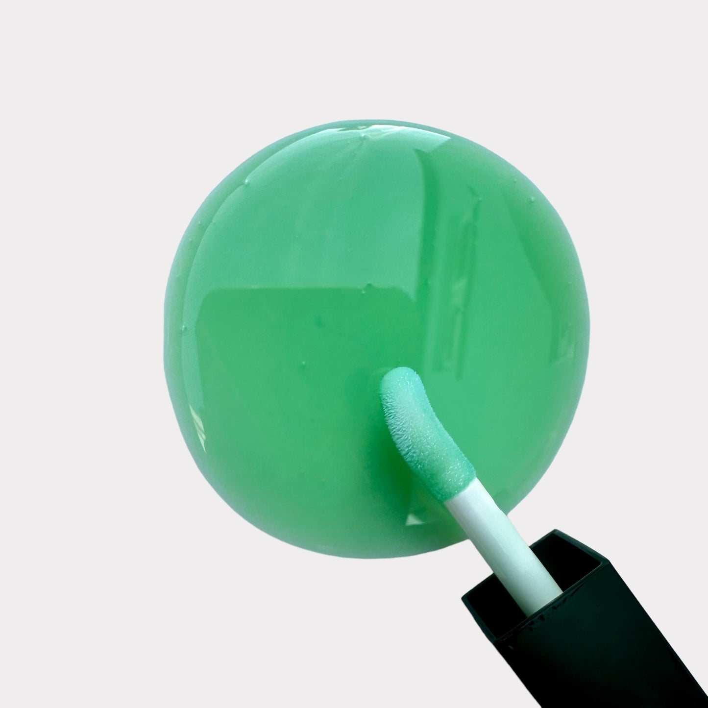 Siimplee Cosmetics Emerald Gleam green sour apple vanilla tinted lip oil