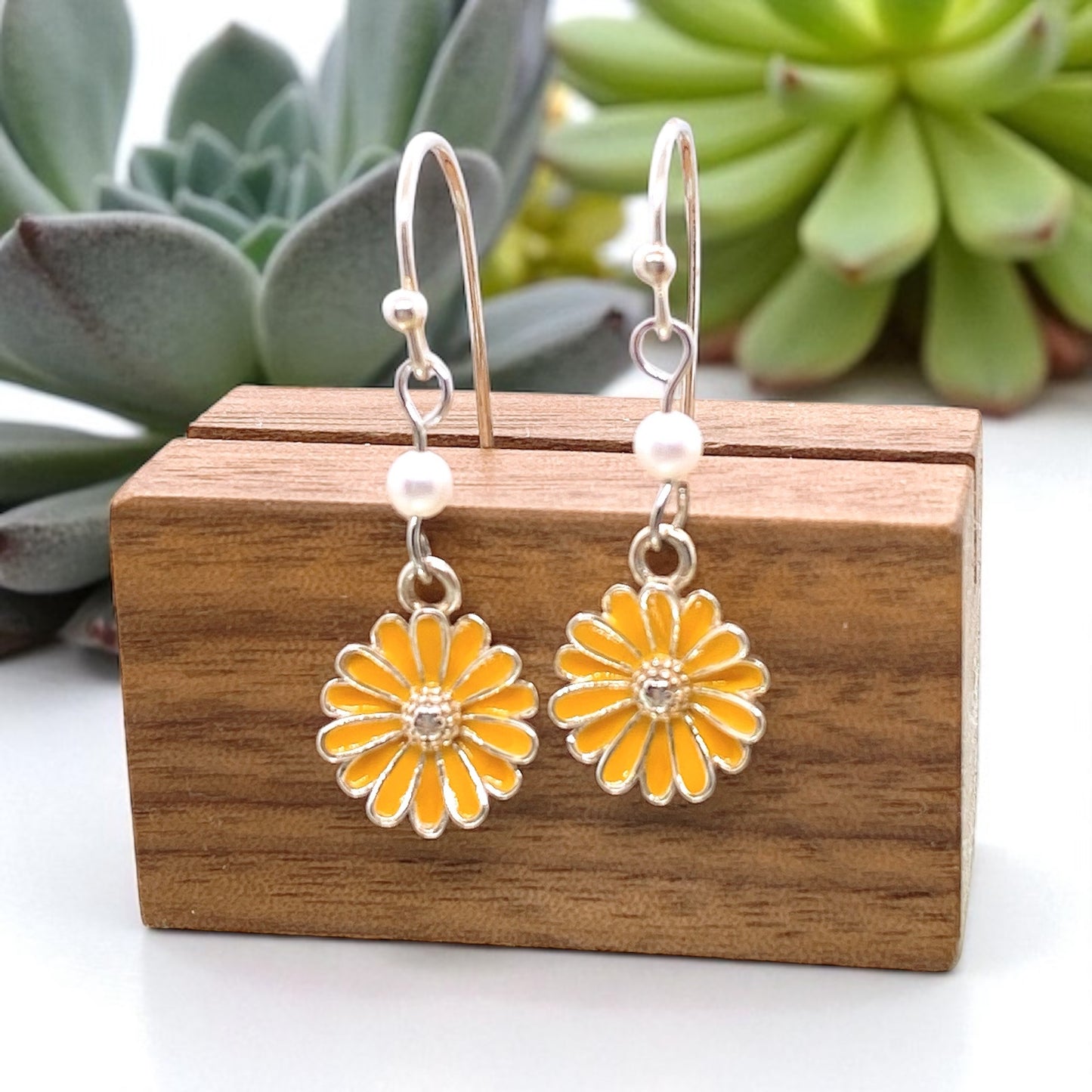 Purity Daisy Silver 925 & Fresh Water Pearl Earrings